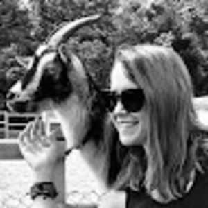 Meet your Posher, Dana